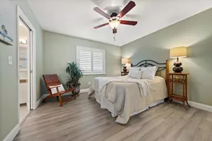 209 Live Oak Ln, Largo, FL 33770 - Photo 37