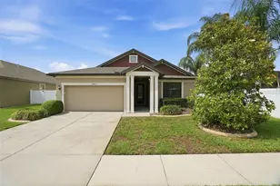 19833 Hidden Gln Dr, Land O Lakes, FL 34638 - Photo 1
