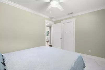 427 Villagrande Avenue S, Saint Petersburg, FL 33707 - Photo 55
