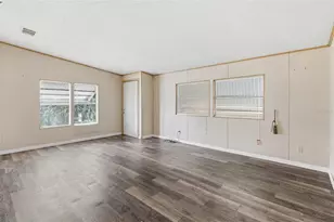 410 Dolphin Dr S, Oldsmar, FL 34677 - Photo 5
