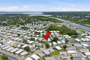 410 Dolphin Dr S, Oldsmar, FL 34677 - Photo 29