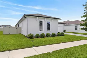 8634 Drummer Plank Dr, Wesley Chapel, FL 33545 - Photo 5