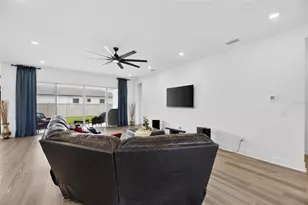 8634 Drummer Plank Dr, Wesley Chapel, FL 33545 - Photo 13