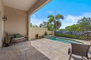 1008 Paseo Del Rio NE, Saint Petersburg, FL 33702 - Photo 35