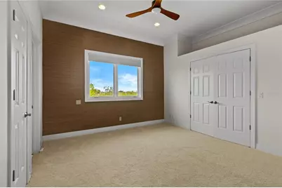 1008 Paseo Del Rio NE, Saint Petersburg, FL 33702 - Photo 39