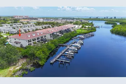 1008 Paseo Del Rio NE, Saint Petersburg, FL 33702 - Photo 45
