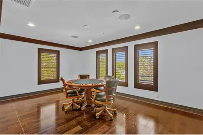 1008 Paseo Del Rio NE, Saint Petersburg, FL 33702 - Photo 35
