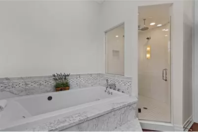 1008 Paseo Del Rio NE, Saint Petersburg, FL 33702 - Photo 29