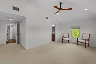 1008 Paseo Del Rio NE, Saint Petersburg, FL 33702 - Photo 19