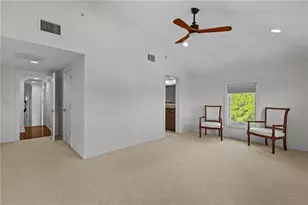 1008 Paseo Del Rio NE, Saint Petersburg, FL 33702 - Photo 19
