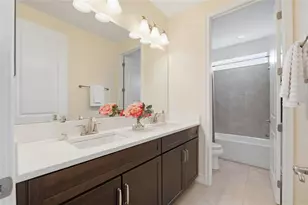 28953 Trevi Pl, Wesley Chapel, FL 33543 - Photo 21