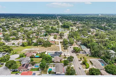 2709 49th Street N, Saint Petersburg, FL 33710 - Photo 35