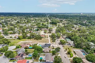 2709 49th Street N, Saint Petersburg, FL 33710 - Photo 35