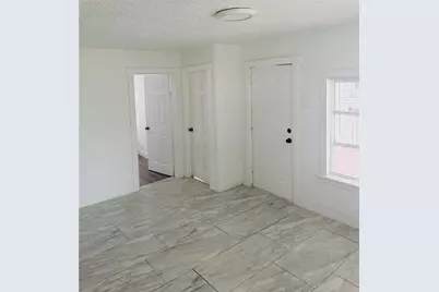 2116 W Pine Street, Tampa, FL 33607 - Photo 9