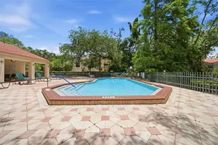 328 Los Prados Dr, Safety Harbor, FL 34695 - Photo 33