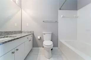4306 Bayside Village Dr, Tampa, FL 33615 - Photo 23