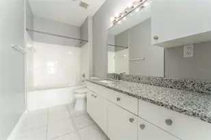 4306 Bayside Village Dr, Tampa, FL 33615 - Photo 17