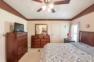 36412 Le Sabre Way, Zephyrhills, FL 33541 - Photo 17