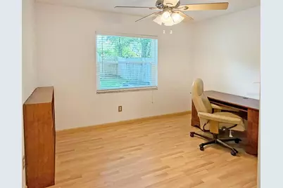 8521 Misty River Court, Tampa, FL 33637 - Photo 23