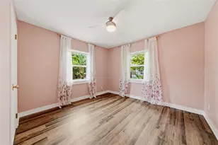 4730 Burlington Ave N, Saint Petersburg, FL 33713 - Photo 15