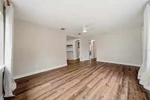 4730 Burlington Ave N, Saint Petersburg, FL 33713 - Photo 13