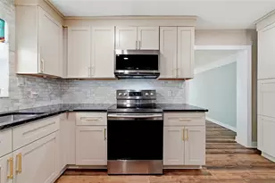4730 Burlington Ave N, Saint Petersburg, FL 33713 - Photo 9