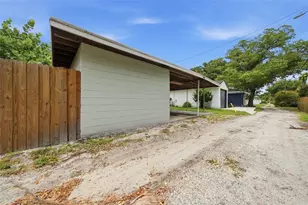 4730 Burlington Ave N, Saint Petersburg, FL 33713 - Photo 5