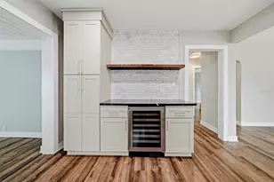 4730 Burlington Ave N, Saint Petersburg, FL 33713 - Photo 13