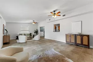 5116 Serena Dr, Tampa, FL 33617 - Photo 15