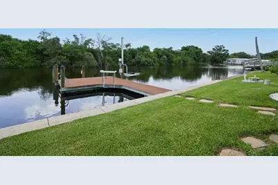 6825 Mount Orange Drive NE #390, Saint Petersburg, FL 33702 - Photo 17