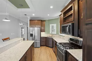 6825 Mt Orange Dr NE, Saint Petersburg, FL 33702 - Photo 35