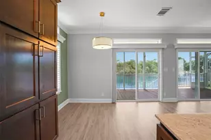 6825 Mt Orange Dr NE, Saint Petersburg, FL 33702 - Photo 37