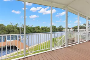 6825 Mt Orange Dr NE, Saint Petersburg, FL 33702 - Photo 11