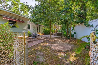 401 Bullard Parkway, Tampa, FL 33617 - Photo 25