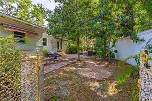 401 Bullard Pkwy, Tampa, FL 33617 - Photo 25