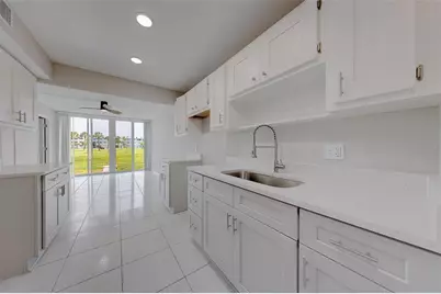 4715 Bay Street NE #132, Saint Petersburg, FL 33703 - Photo 11