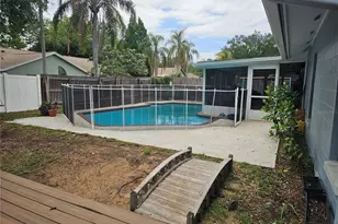 18322 Swan Lake Dr, Lutz, FL 33549 - Photo 45