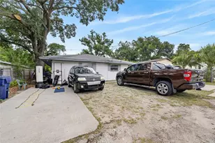 8725 N 46th St, Tampa, FL 33617 - Photo 7