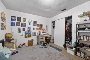 8725 N 46th St, Tampa, FL 33617 - Photo 25