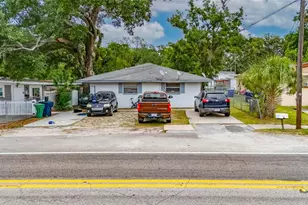 8725 N 46th St, Tampa, FL 33617 - Photo 3