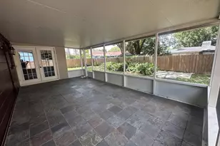 17644 Meadowbridge Dr, Lutz, FL 33549 - Photo 9