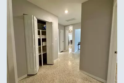 4917 99th Street N, Saint Petersburg, FL 33708 - Photo 11