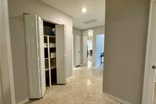 4917 99th St N, Saint Petersburg, FL 33708 - Photo 11