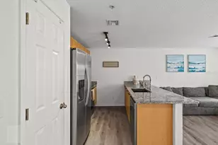 553 Lusara Ct, Dunedin, FL 34698 - Photo 13