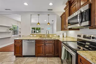 3924 W Bay View Ave, Tampa, FL 33611 - Photo 21
