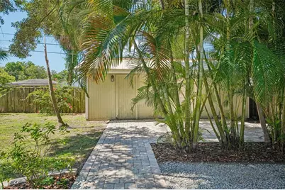 3924 W Bay View Avenue, Tampa, FL 33611 - Photo 53