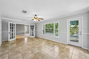 3924 W Bay View Ave, Tampa, FL 33611 - Photo 23