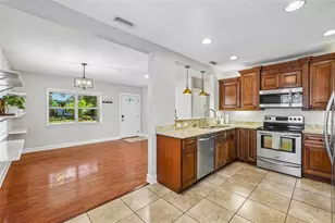 3924 W Bay View Ave, Tampa, FL 33611 - Photo 15