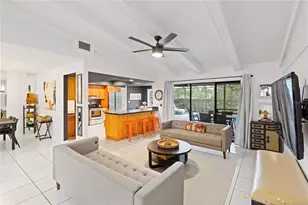 10 Arbor Ln, Oldsmar, FL 34677 - Photo 17