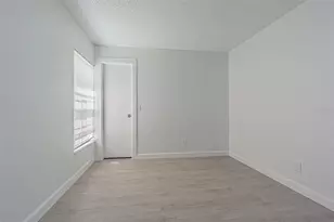 8432 Camden St, Tampa, FL 33614 - Photo 17